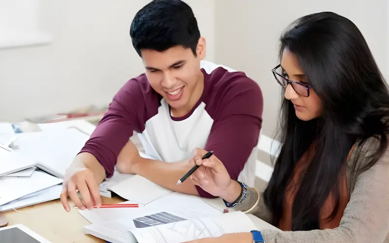 Android app development in Lucknow classroom with students building mobile apps